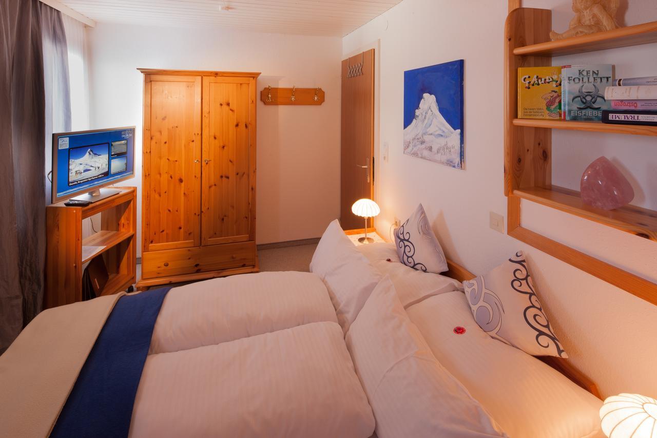 Hotel-Gasthof Zimba Damuels Bagian luar foto